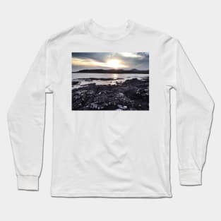 Dar coastline near Ullinish on the west coast of Skye Long Sleeve T-Shirt